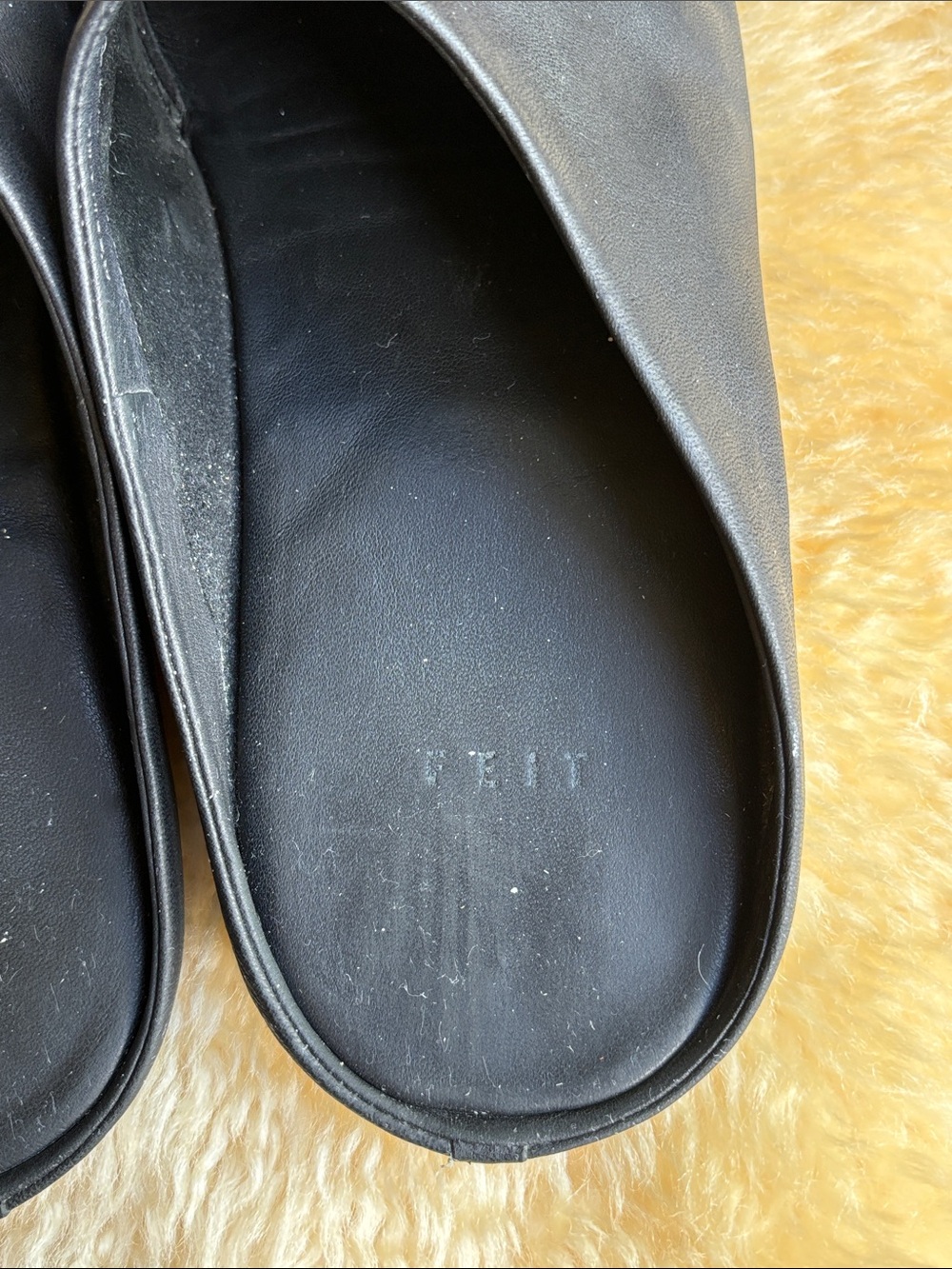 FEIT Minimalist Leather Slippers - Picture 6 of 12